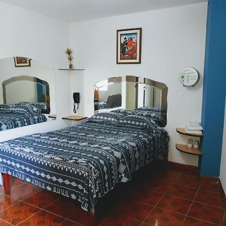 Hospedaje Las Tres Regiones Lima Zewnętrze zdjęcie