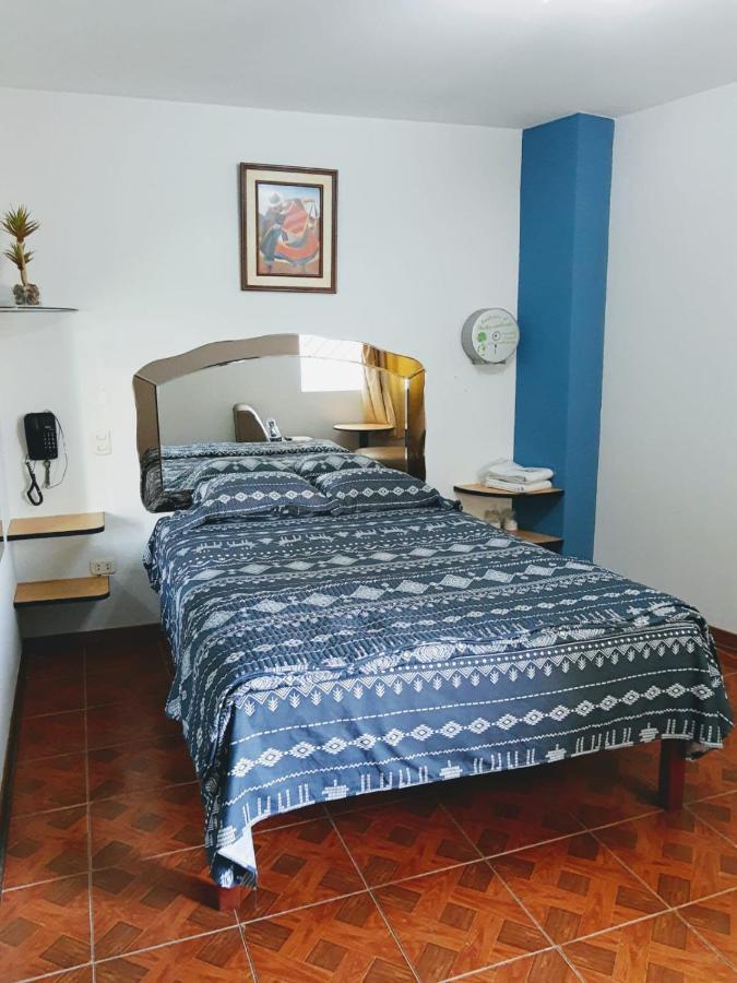 Hospedaje Las Tres Regiones Lima Zewnętrze zdjęcie