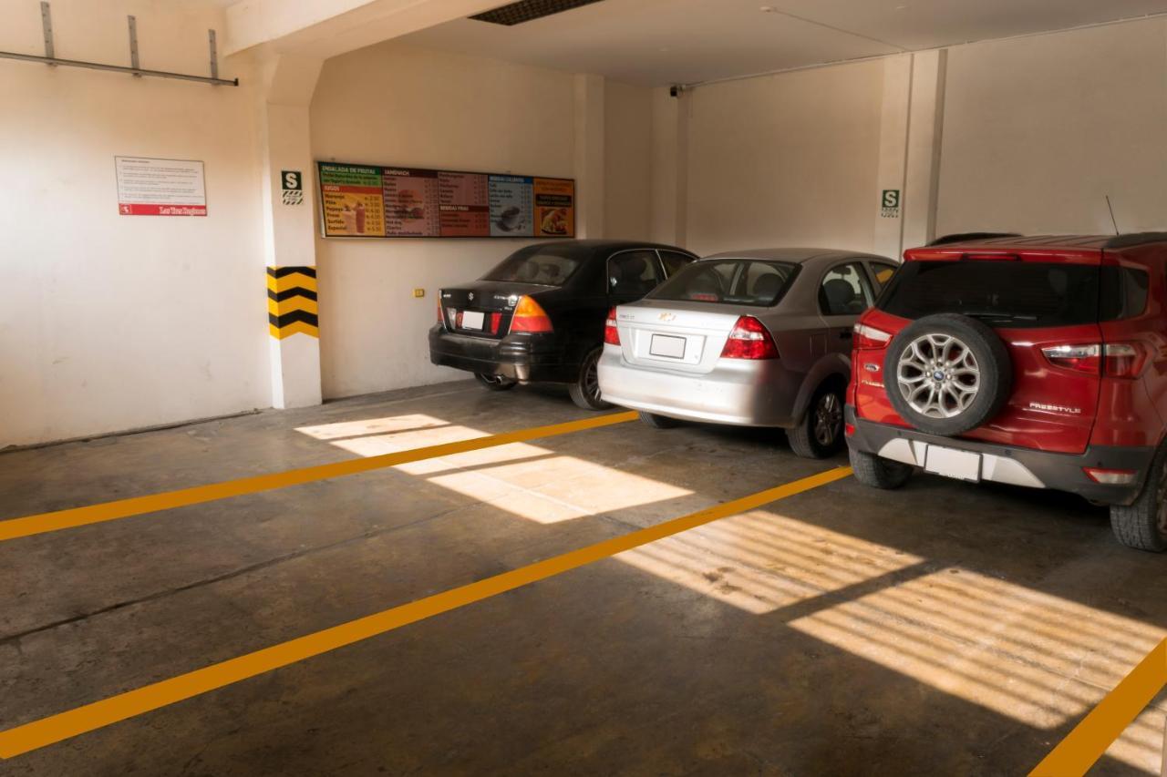 Hospedaje Las Tres Regiones Lima Zewnętrze zdjęcie